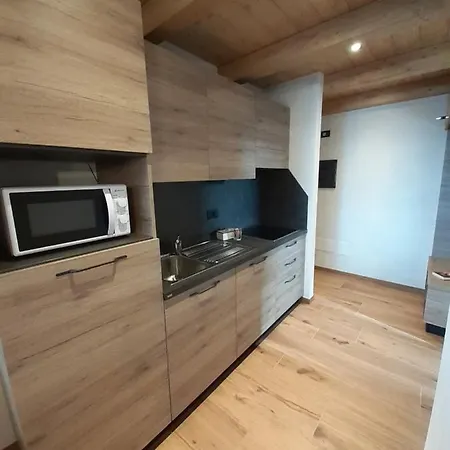 Florin Apartment *